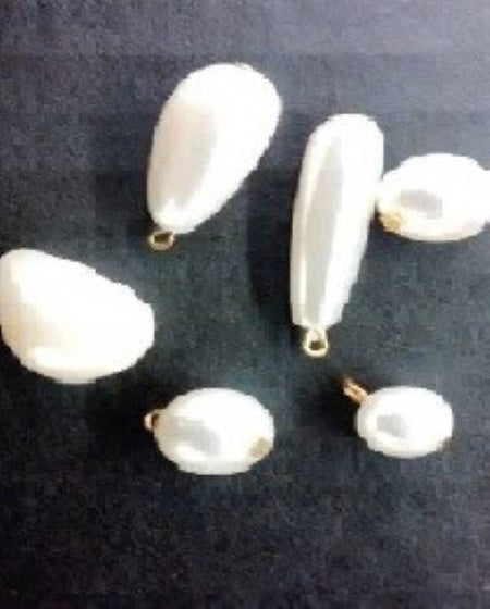 Teardrop Craft Pearls With Loops (04303)