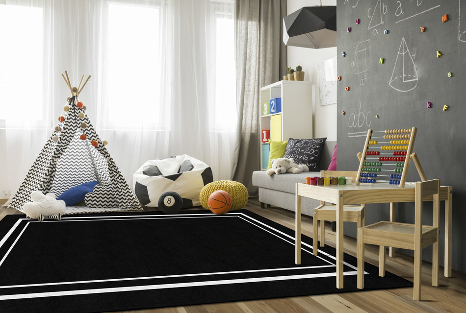 BLACK & WHITE BORDER RECTANGLE CARPETS 7'6" X 12'