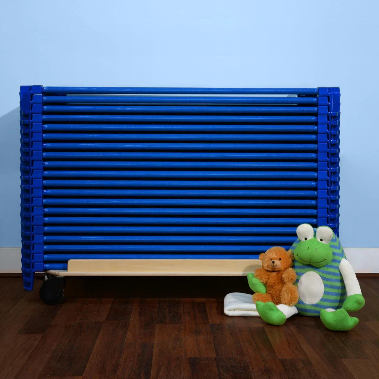 Cot Carrier with (20) Assembled Cots