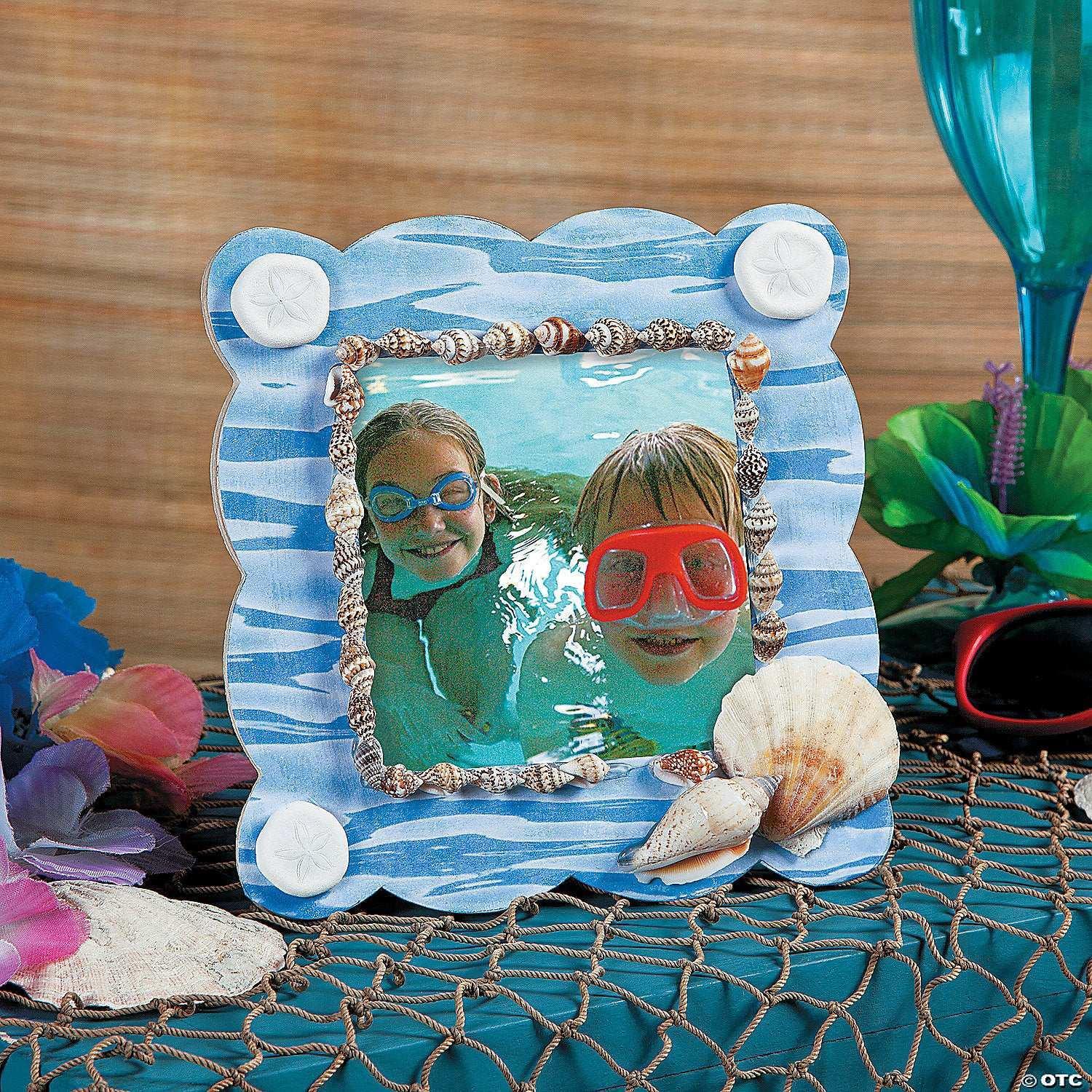 Unfinished Wood Scallop Square Frames, 5-7/8" x 5-7/8" - 12/Pkg. (13643)