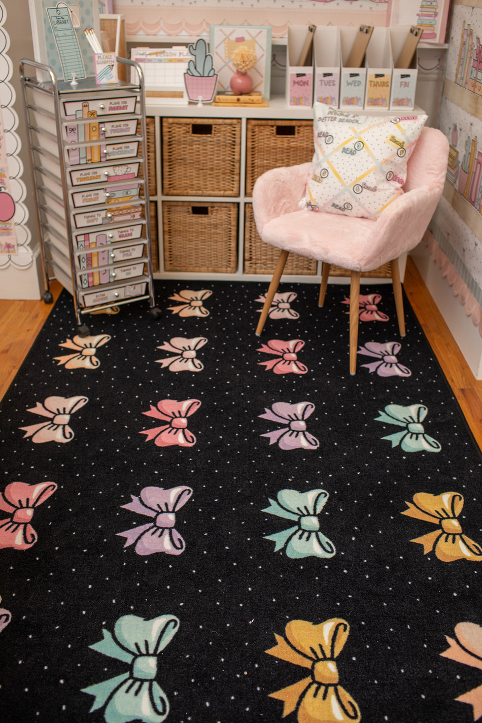 BOW SIT SPOTS RECTANGLE CARPETS 5' X 7'6"