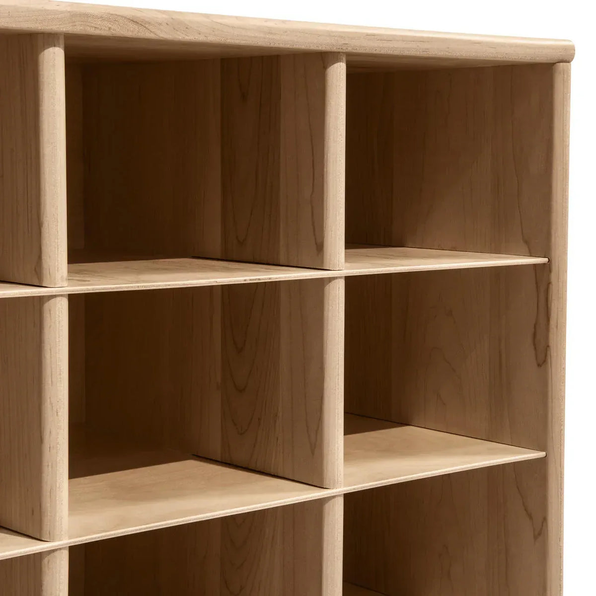 Maple Heritage (20) Cubby Tray Storage with Translucent Trays