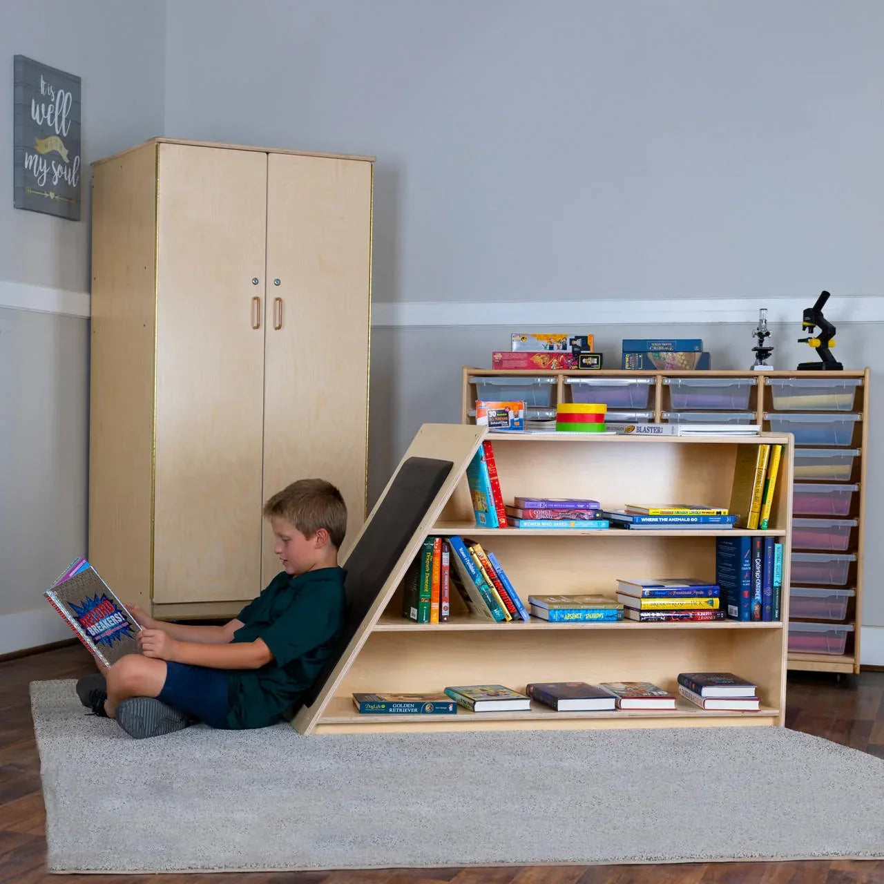 Sit Back Reading Shelf w/ Storage